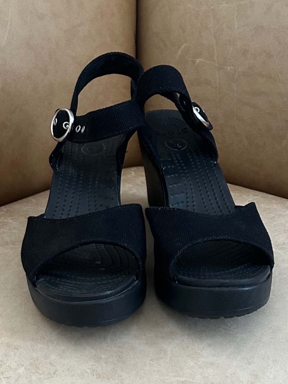 CROCS Hanalei Canvas Wedge Sandals Black 10 Lightweight Comfy Casual Summer - Picture 2 of 10